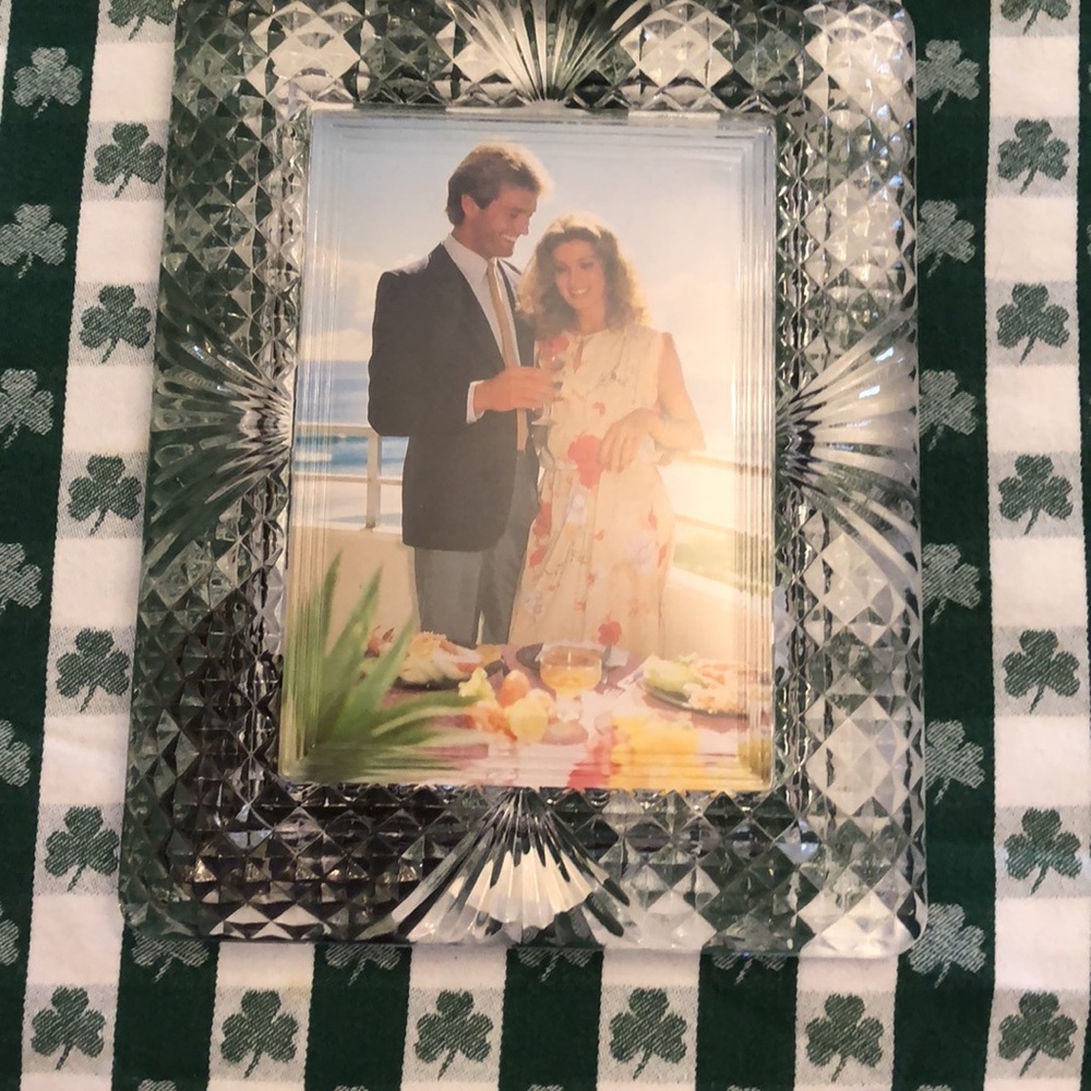 Shannon Crystal Frame
